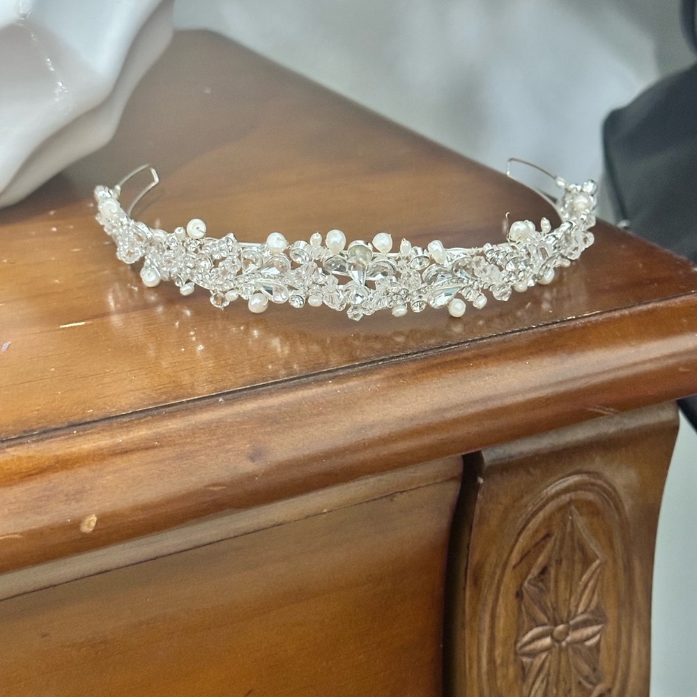 Crystal and Pearl Embellished Headband